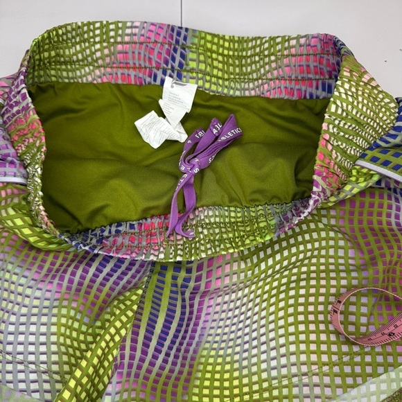 Fabletics Neon Mesh Running Shorts Size Small | Vibrant Festival Activewear - Picture 5 of 9